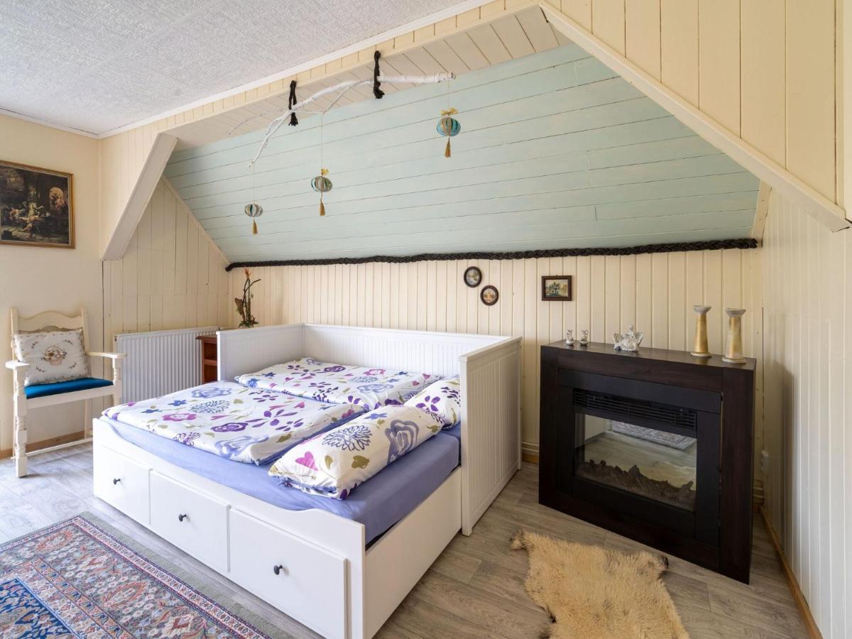 Country Cottage With Sauna And Bubble Bath Kraslice Exterior photo